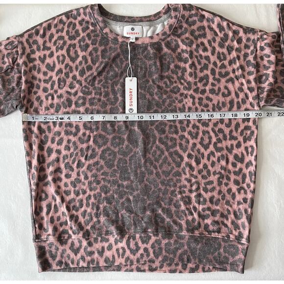 New Sundry Animal Print Drapey Pullover Sweater Women's Size Size 0/XS - Picture 9 of 10
